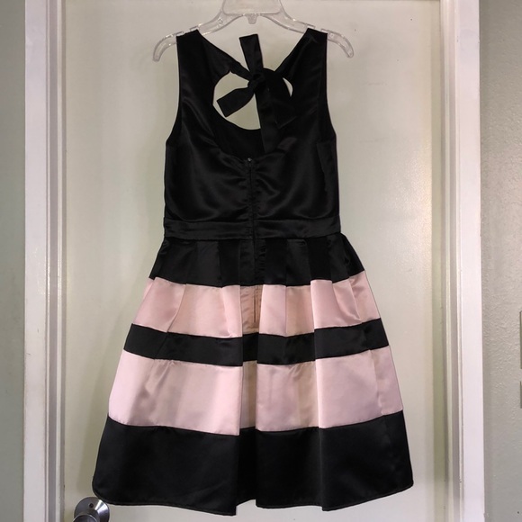 Windsor Pink/Black Dress, Size 7/8! - Picture 2 of 3